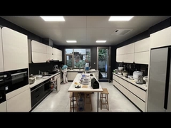 サイト上のビデオ (タイ)